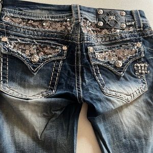 Miss Me size 27 bout cut jeans